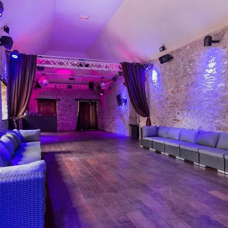 호텔 Manoir De Kerhuel De Quimper 4*