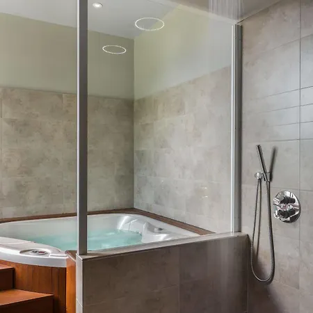 Manoir De Kerhuel De Quimper 4* 프로누어랜번